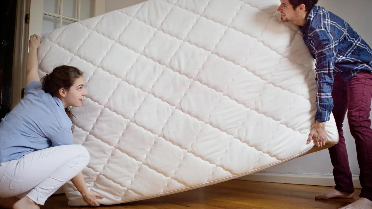 Girare il Materasso: Il Segreto per Mantenere il Tuo Letto in Ottima Forma